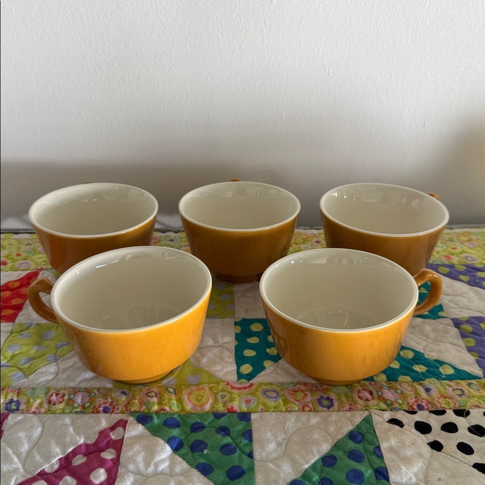 VINTAGE Homer Laughlin Morocco MCM Set of 5 Coffee Cups Set